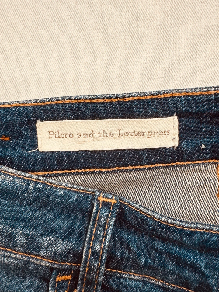 Rag & Bone Women's 28x33 Dark Blue Distressed Raw Hem Cropped Denim Jeans 2998 - Image 3 of 4