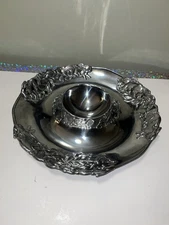 2002 Arthur Court Round Chip And Dip Bunny And Cabbage Leaves Design