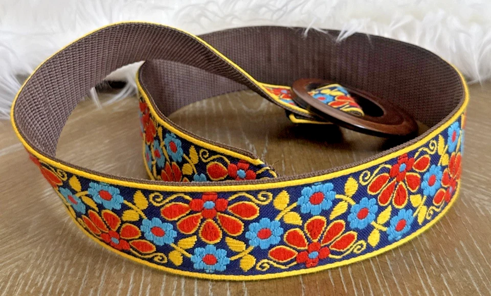 VTG Tapestry Belt  Grannycore Hippie Chic Boho Medium - Image 3 of 4