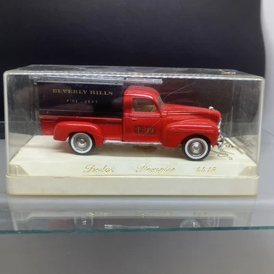 0/ DODGE POMPIERS BEVERLY H N°4425 SOLIDO 1/43 AGE D'OR Parfait état + boiteII - Photo 1/4