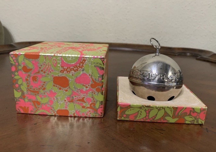 Wallace Silversmith's 1978 Annual Xmas sleigh Bell Ornament Silverplate Mint vtg