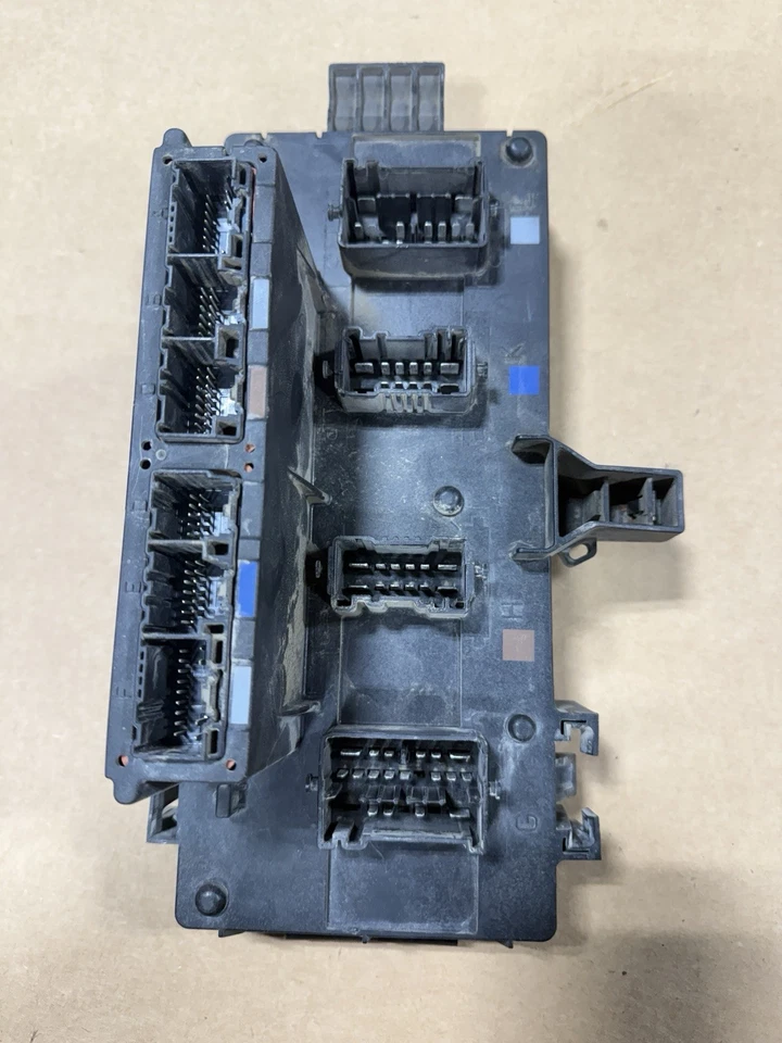 Dodge RAM 2500 3500 2007 diésel Cummins OEM TIPM caja de fusibles 04692116AI Foto 3 de 4