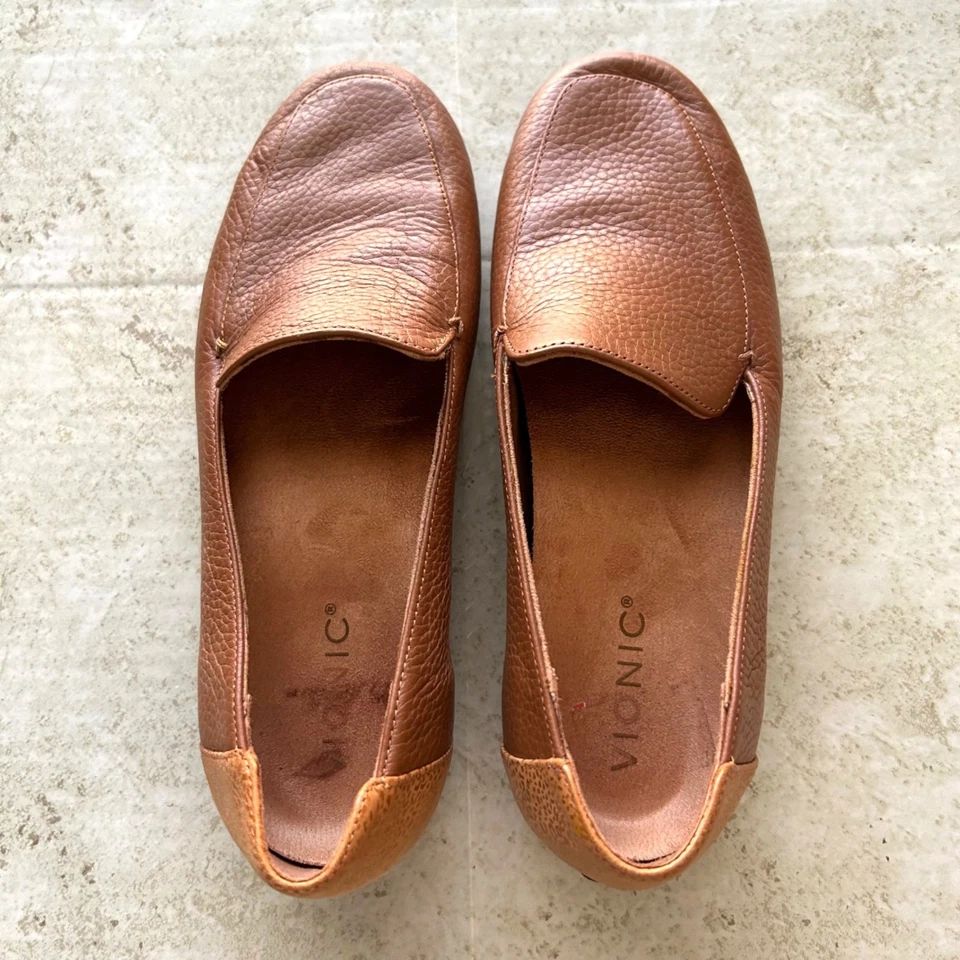 Mocasines informales sin cordones de cuero marrón Vionic para mujer talla 7,5 Elora Foto 3 de 4