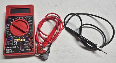 Cen-Tech 7 Function Digital Multi-meter AC/DC volt #90899
