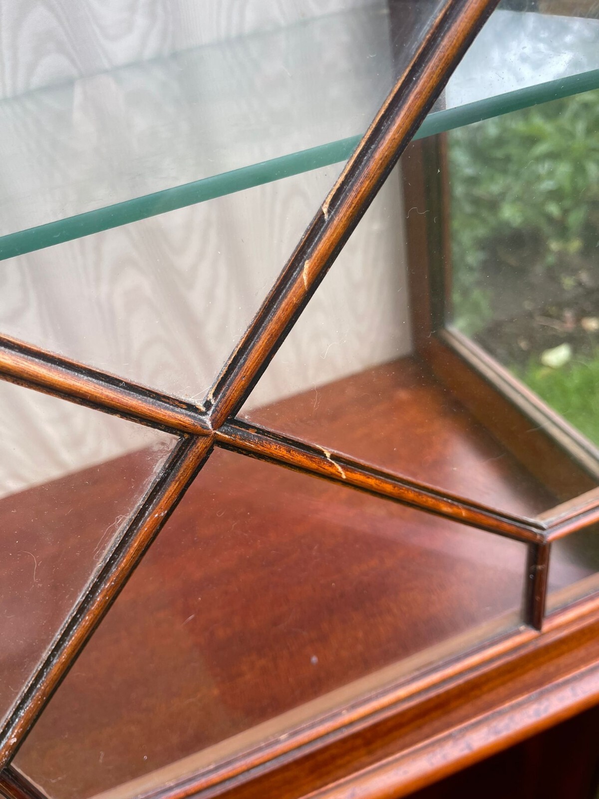 Antique Reproduction Mahogany Display China Keys Traditional