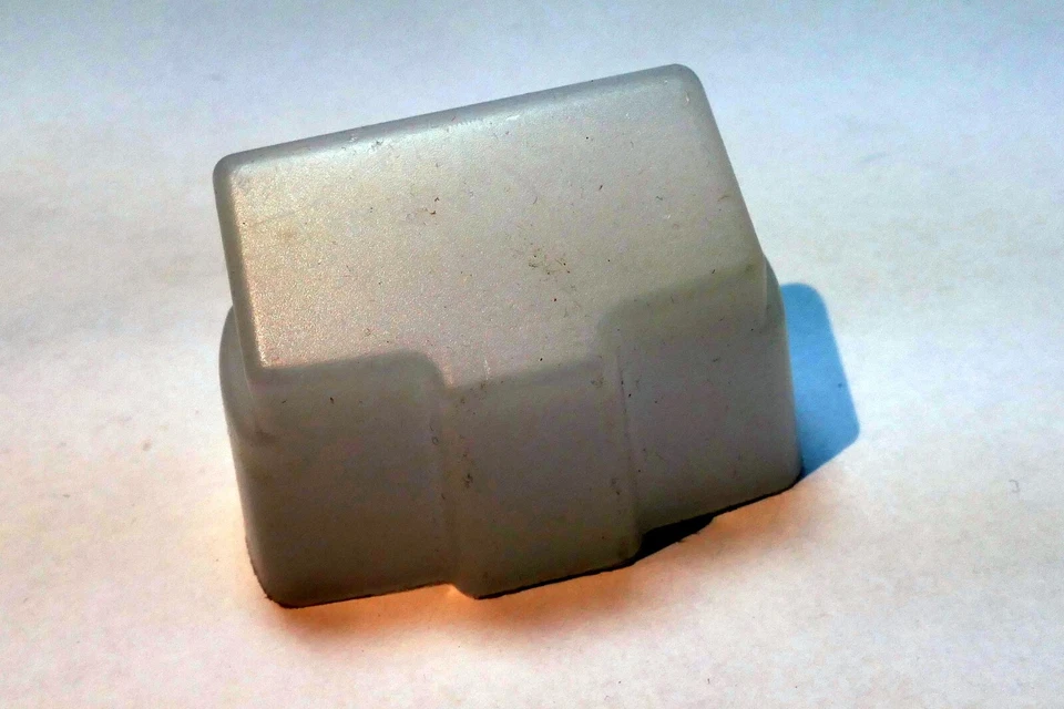 Sto-Fen Bounce Omni-Bounce Diffuser for  flash for  SB-400 Nikon - Image 3 of 4