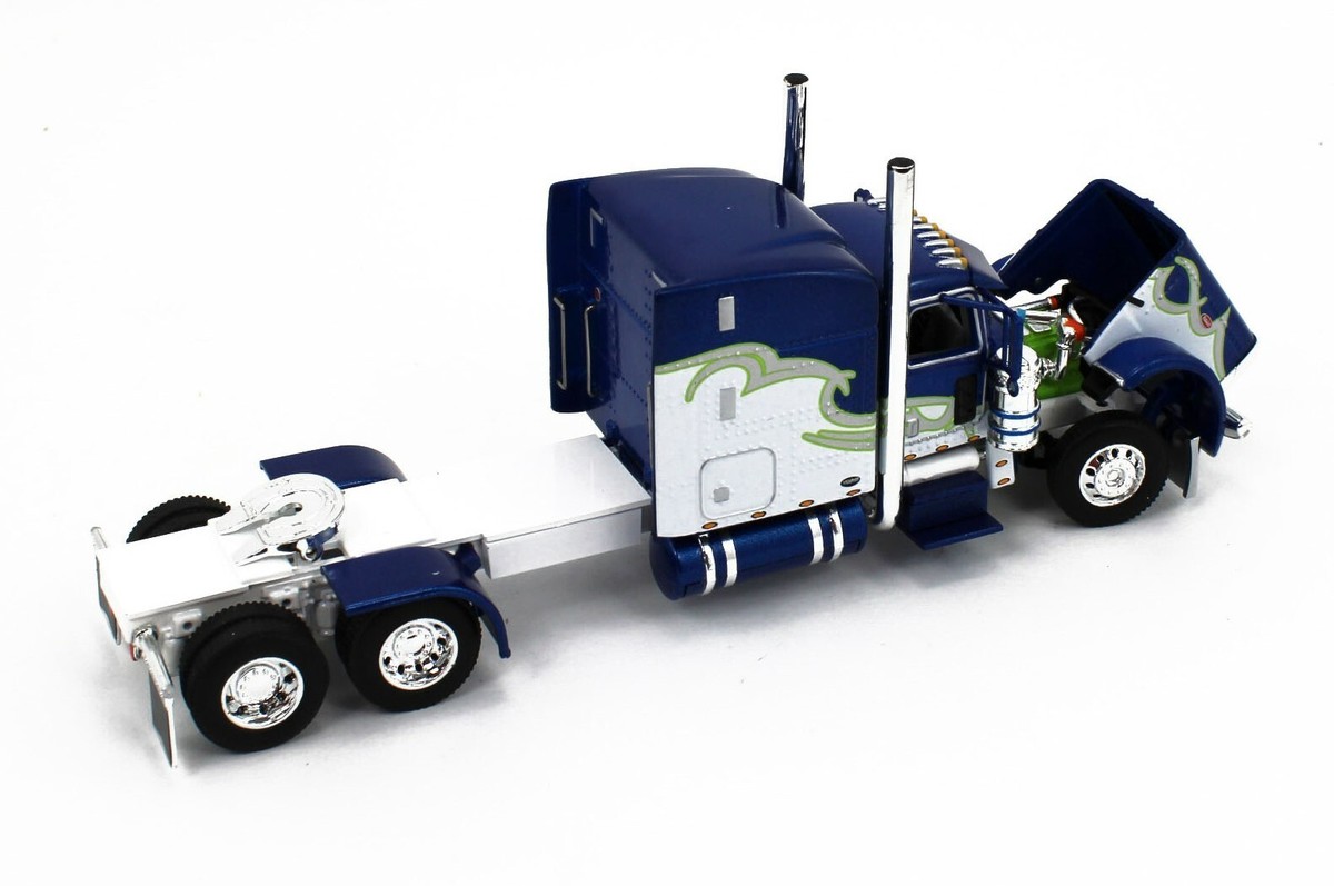 DCP 1:64 *BLUE* Peterbilt 389 63
