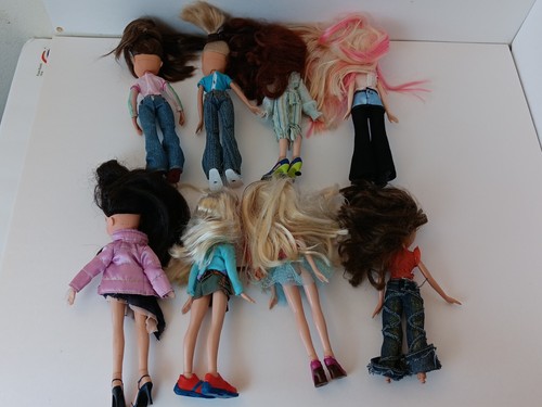 2001 MGA Bratz Dolls Lot Of 8 - Picture 4 of 8