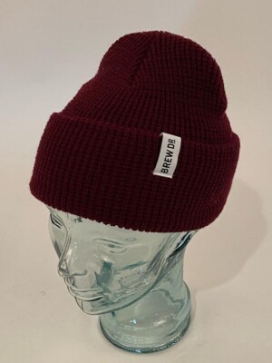 NWOT BREW DR SNOWBOARDING BEANIE $25 MAROON O/S 100% Arcylic Snow hat