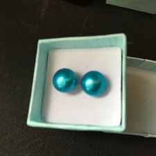 Genuine Blue 11.5mm Pearl .925 Sterling Stud ...