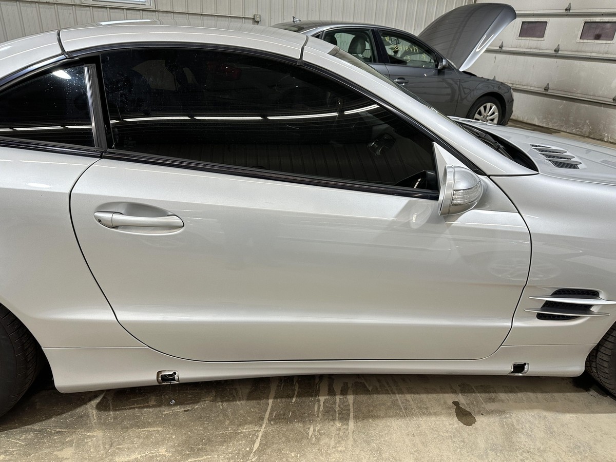 03-12 MERCEDES SL500 PASSENGER RIGHT FRONT DOOR IRIDIUM SILVER