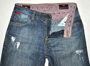 lee distressed jeans