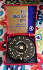 WM Kratt Co. The Master Key Chromatic Pitch Instrument 13 Keys with Case A-440