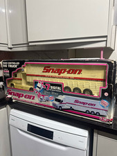 Snap-on Big Truck RC 1:18 Electric Truck/Lorry White/Red Ready to Go