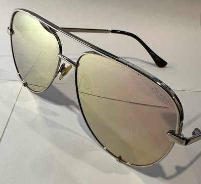 QUAY Sunglasses High Key 111 Silver Frame Subtle Pink Mirror 