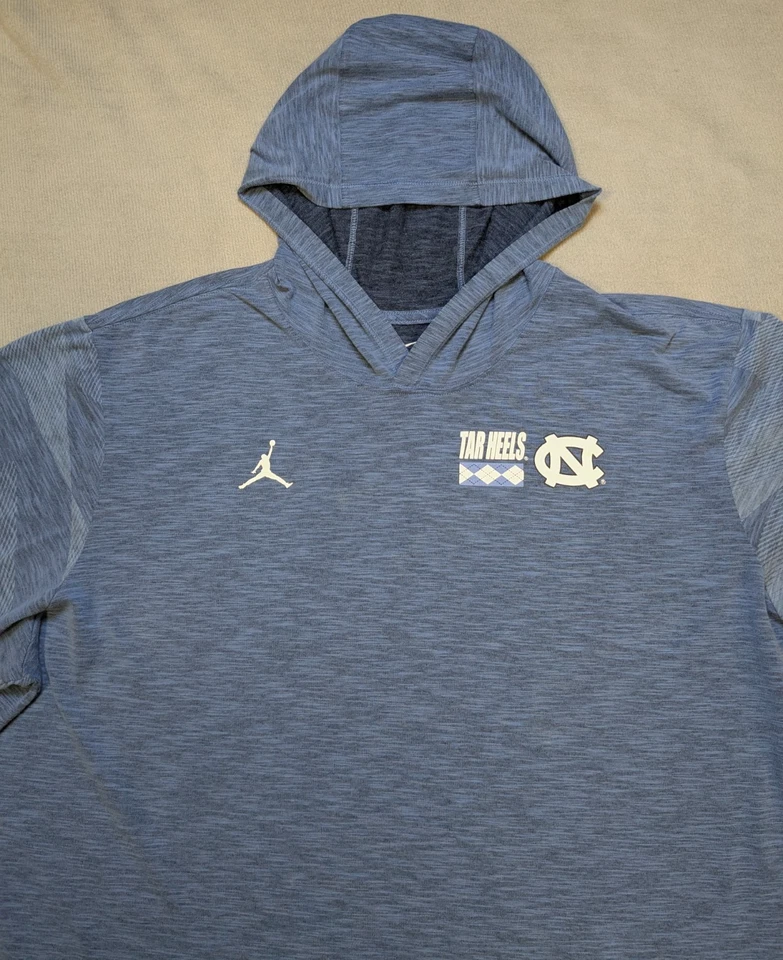 Carolina del Norte Tacones Alquitranados Sudadera con Capucha Para Hombres 3XL Azul Nike Jordan Jumpman Camisa Dri-Fit Foto 2 de 4
