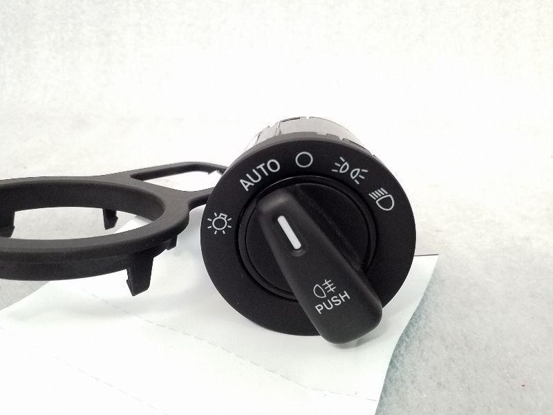 2015 MASERATI GHIBLI Headlight Control Switch (dash Mtd) OEM 670019822