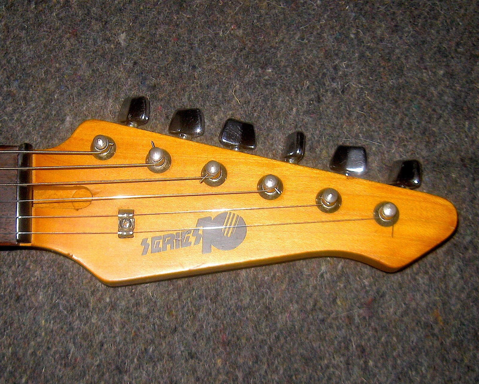 Vintage Bently Series 10 Strat Style Electric Guitar MIK Mid '80's