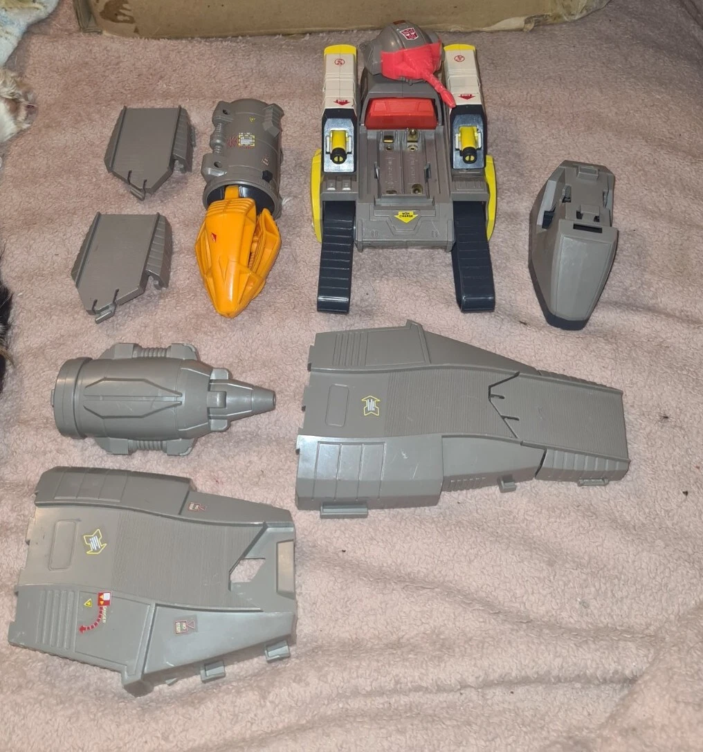 G1 Transformer Omega Supreme Vintage 1985 pièces comme montré