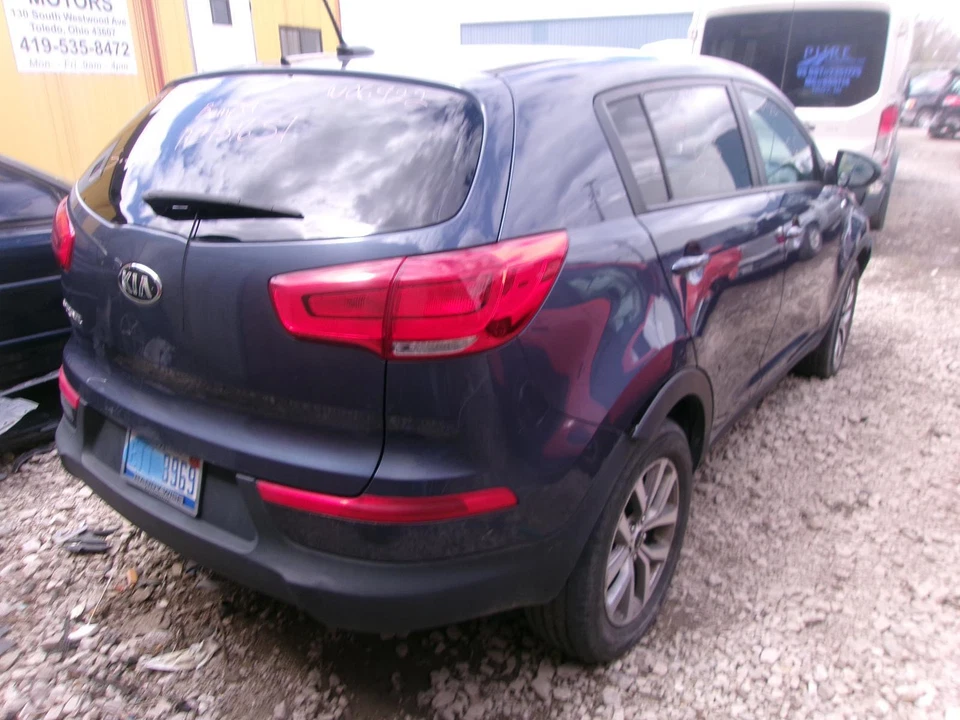 Depósito de líquido de lavadora usado se adapta a: Kia Sportage 2016 sin sensor de nivel de fluido grado Foto 4 de 4