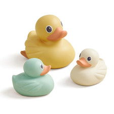 3-Piece Floating Bath Toy Set   Watertight Soft Squeezable Ducks for Ages 6 Mont