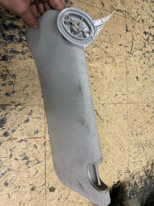 2005-2009 Chevrolet Equinox Right Passenger Side Sun Visor Assembly Oem Gray - Image 3 of 4