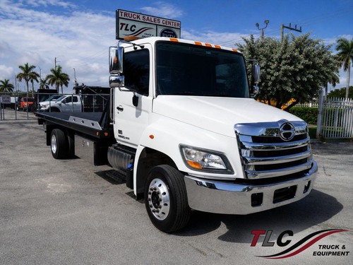 2020 HINO 258ALP w/ CENTURY 21.5ft LCG Rollback Tow Truck