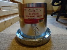 Harris Farms 15 Pound Hanging Poultry Feeder