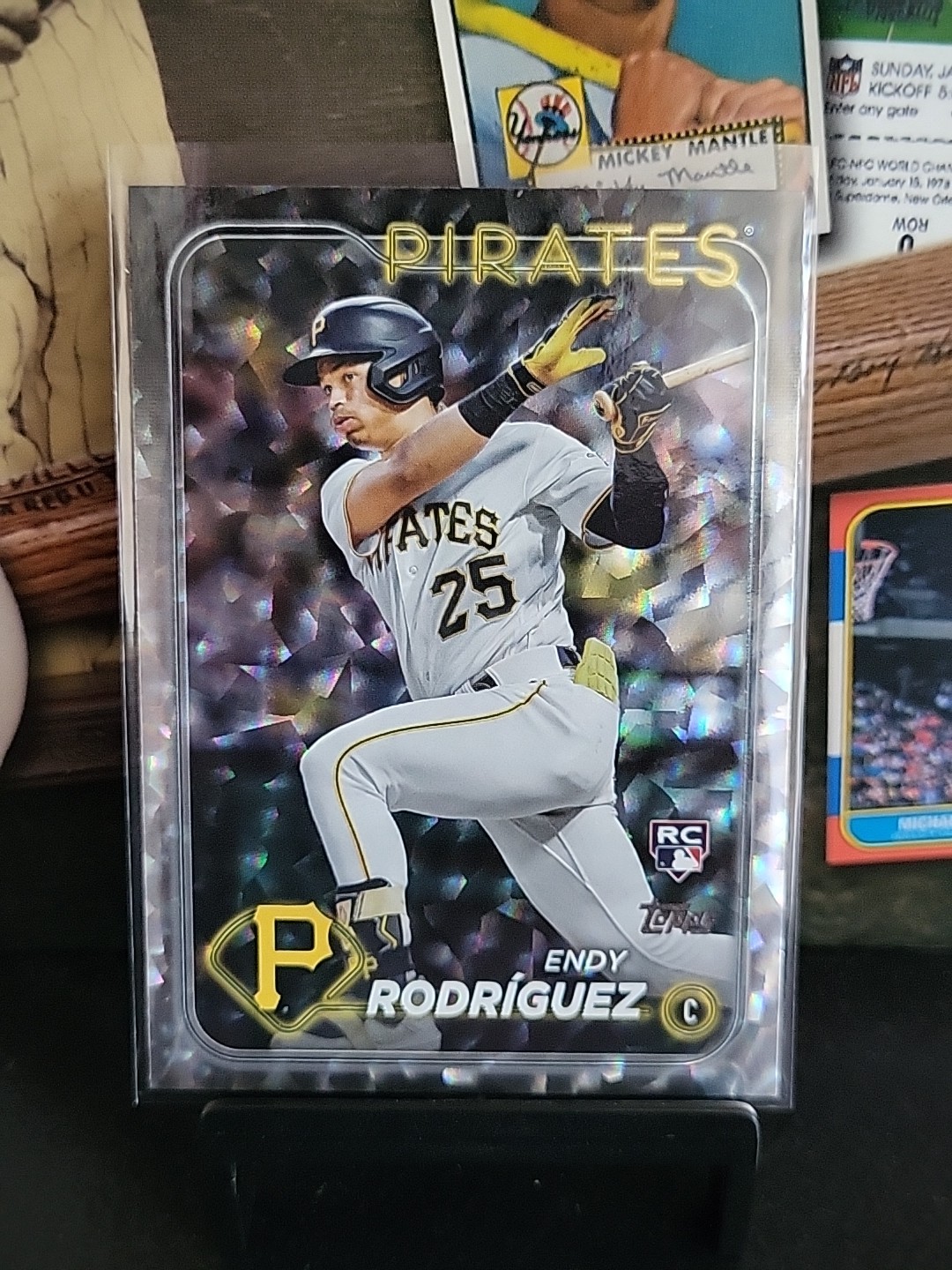 2024 Topps Series 1 - Endy Rodriguez - Rookie Card Silver Crackle Foil #3