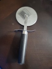 Large Pampered Chef PIZZA Cutter w/Sheath Pre...