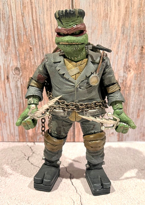 NECA Universal x Teenage Mutant Ninja Turtles Ultimate Raphael Frankenstein