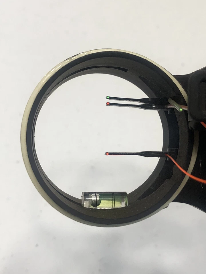 Mira de tiro con arco TruGlo Atomic de 3 pines FIBRA ÓPTICA CAZA TRU GLO nivel Foto 3 de 4