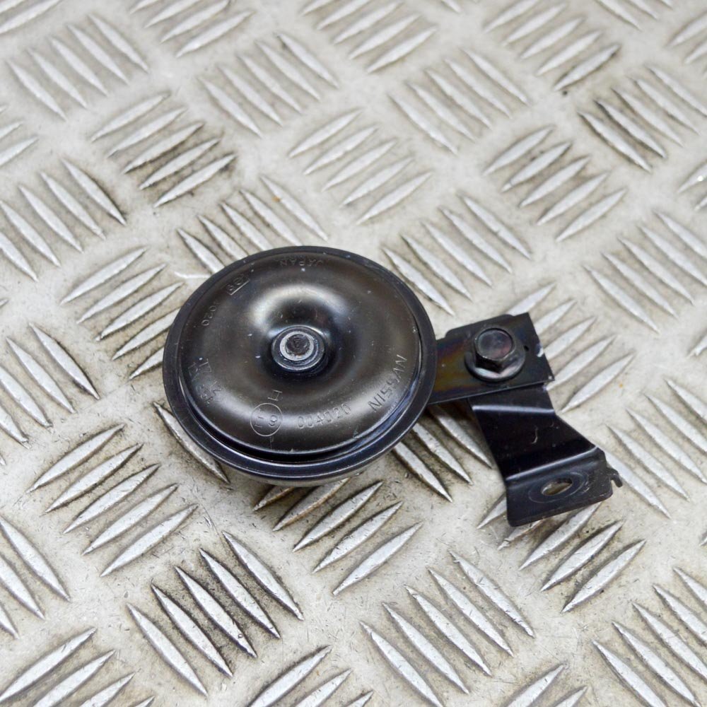NISSAN LEAF ZE1 Right Side Anti Theft Horn Signal E9004020
