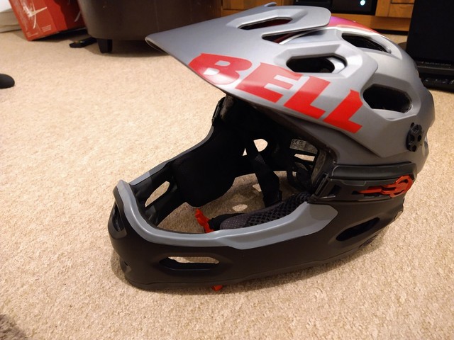 bell 2r helmet