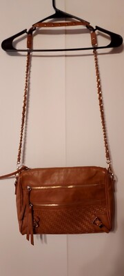 Urban Expressions Lt Brown&Gold Accent CrossBody Purse W/Zip Closure & Cloth Int