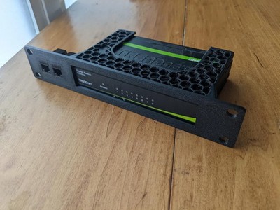 TRENDnet TEG-S80g 10 Inch Rack Mount - 1U