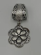 HOWARDS Scarf Accents Fashion Slide Jewelry Ring Pendant Silver