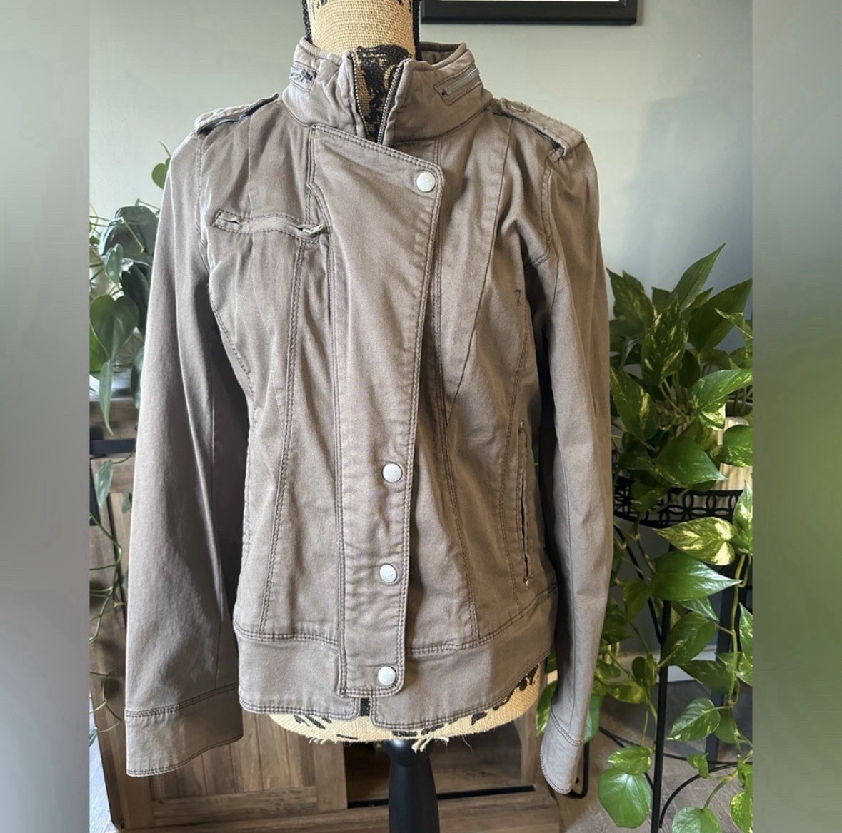 Express light brown utility jacket, Size Medium - image 1
