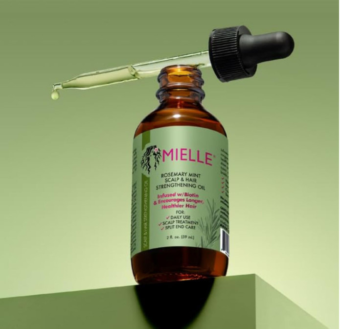 Mielle Organics Rosemary Mint Scalp & Hair Strengthening Oil for All Hair Types,