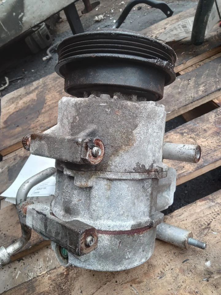 Used A/C Compressor fits: 2011 Kia Rio  Grade A Foto 3 de 4