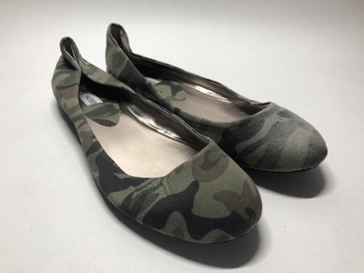 steve madden camo flats