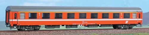 Acme 52628 - Experimental OBB Carriage Amoz of 1 cl with the first livery C1 Eur
