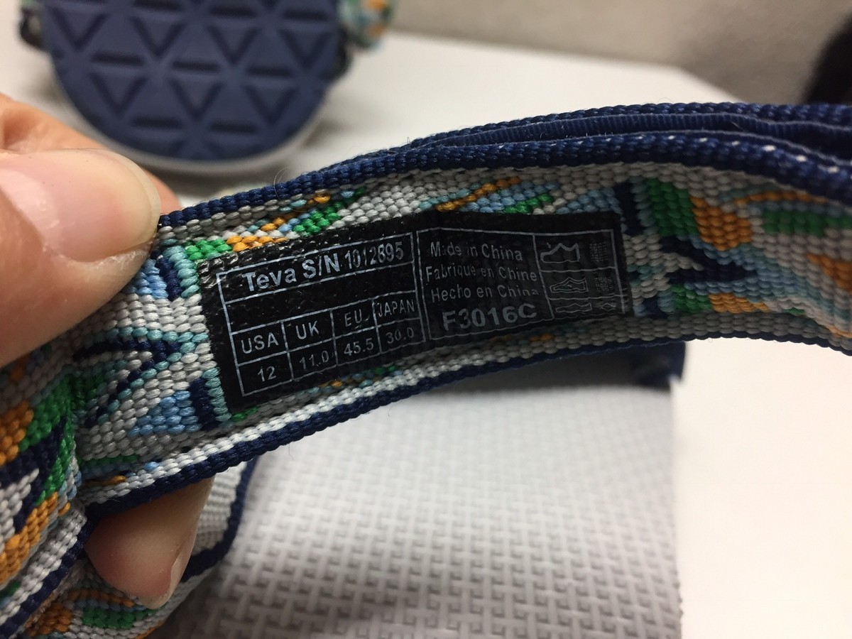 TEVA MEN ORIGINAL UNIVERSAL HOY MOSAIC NAVY SPORT SANDAL US 
