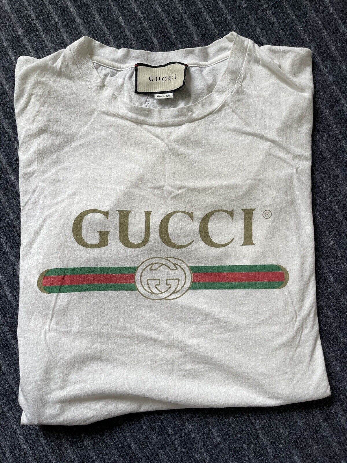 Gucci Logo Washed Print T - Shirt - White . Medium Oversize Flower