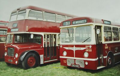 Photo 12x8 (A4) Brooklands - Reading Buses  c2003