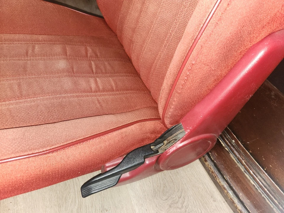 Pontiac Firebird 1986 asiento delantero Foto 2 de 4