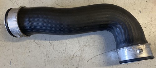 Schlauch Turbolader 1K0 145 834 G VW Golf 2.0 TDI Bj 2006 1968 CCM 103 KW