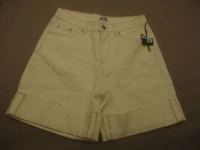 FUTURE COLLECTIVE Size 2 Womens White Zip Fly Pocket High Rise Cuffed Shorts 934