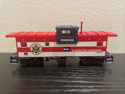#ad ATLAS EXTENDED VISION CABOOSE CAR BURLINGTON NORTHERN FREEDOM HO SCALE BRAND NIB $60.00
