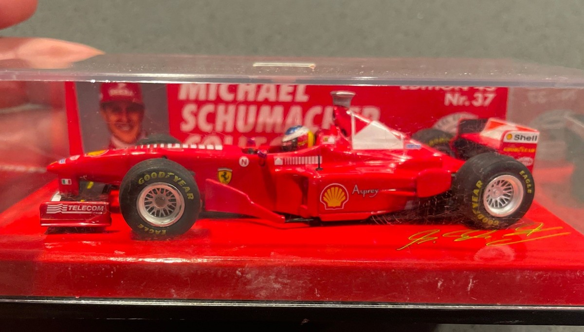 1:43 F1 MINICHAMPS M. Schumacher 1998 Ferrari F300 Formula 1